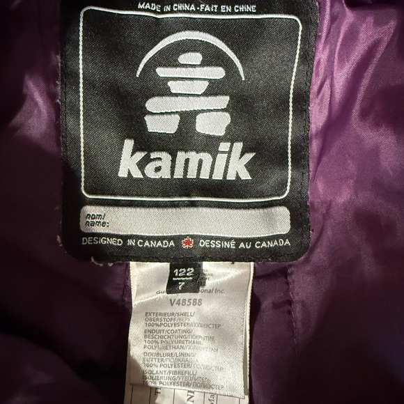 Kamik girls snow jacket and bibs. Size 7 - Picture 7 of 7